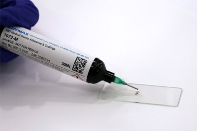 1072-M MD® Klebstoff für die Medizintechnik mit Ausgabe auf Kunststoff