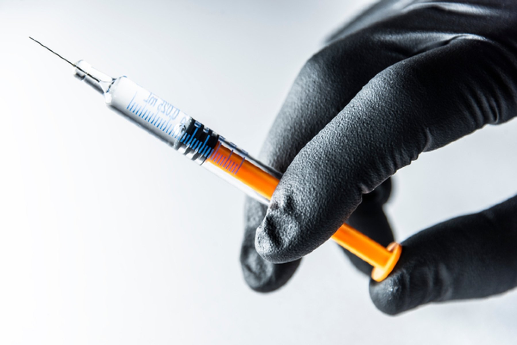 Dymax 1045-M-Klebstoff für die Nadelverklebung an einer vorgefüllten Spritze oder Injektionsvorrichtung​​​​​​​